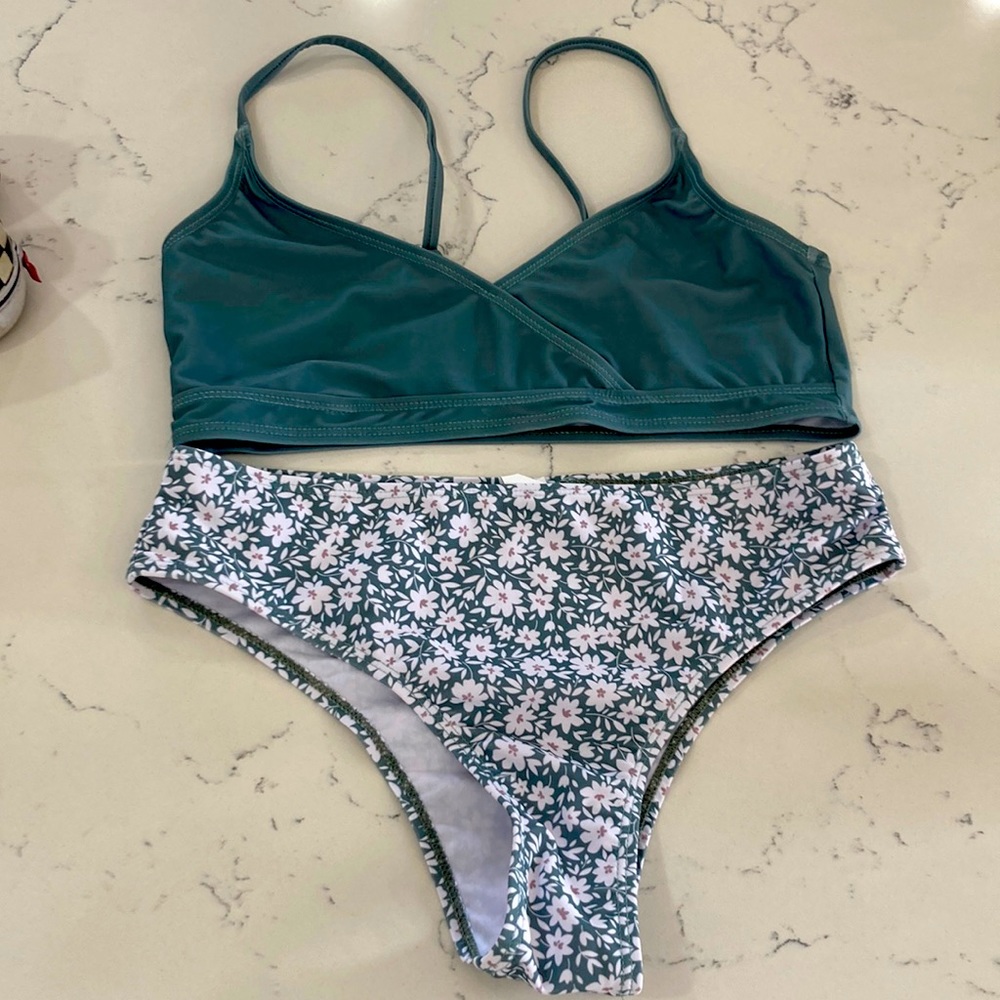 Shein bathing suit never worn